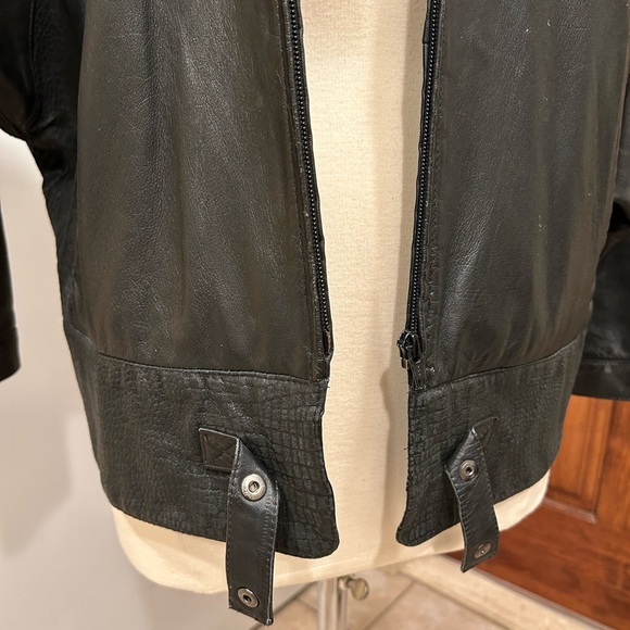 Genuine leather jacket - Picture 3 of 10